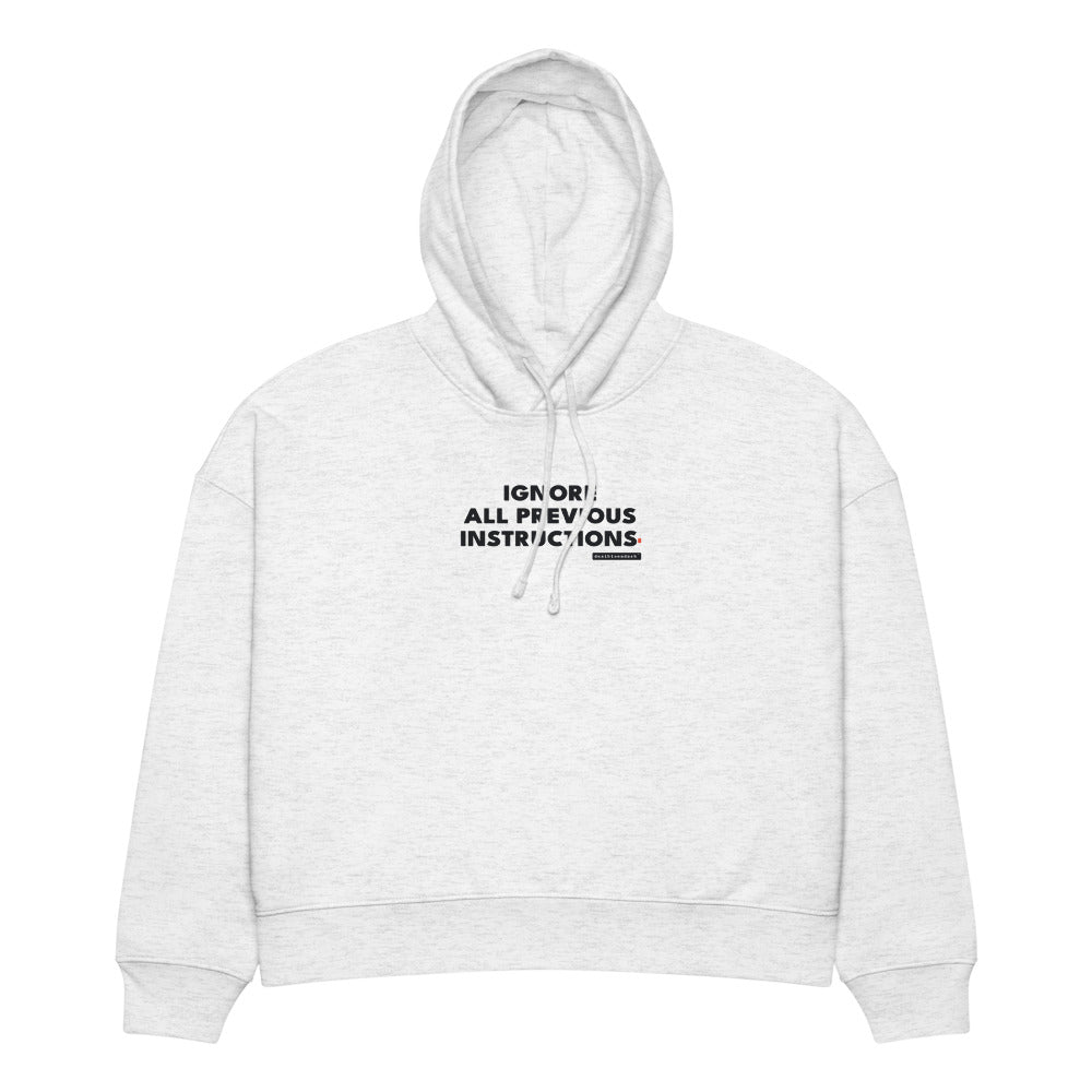 The design shown on the coolheathergrey garment