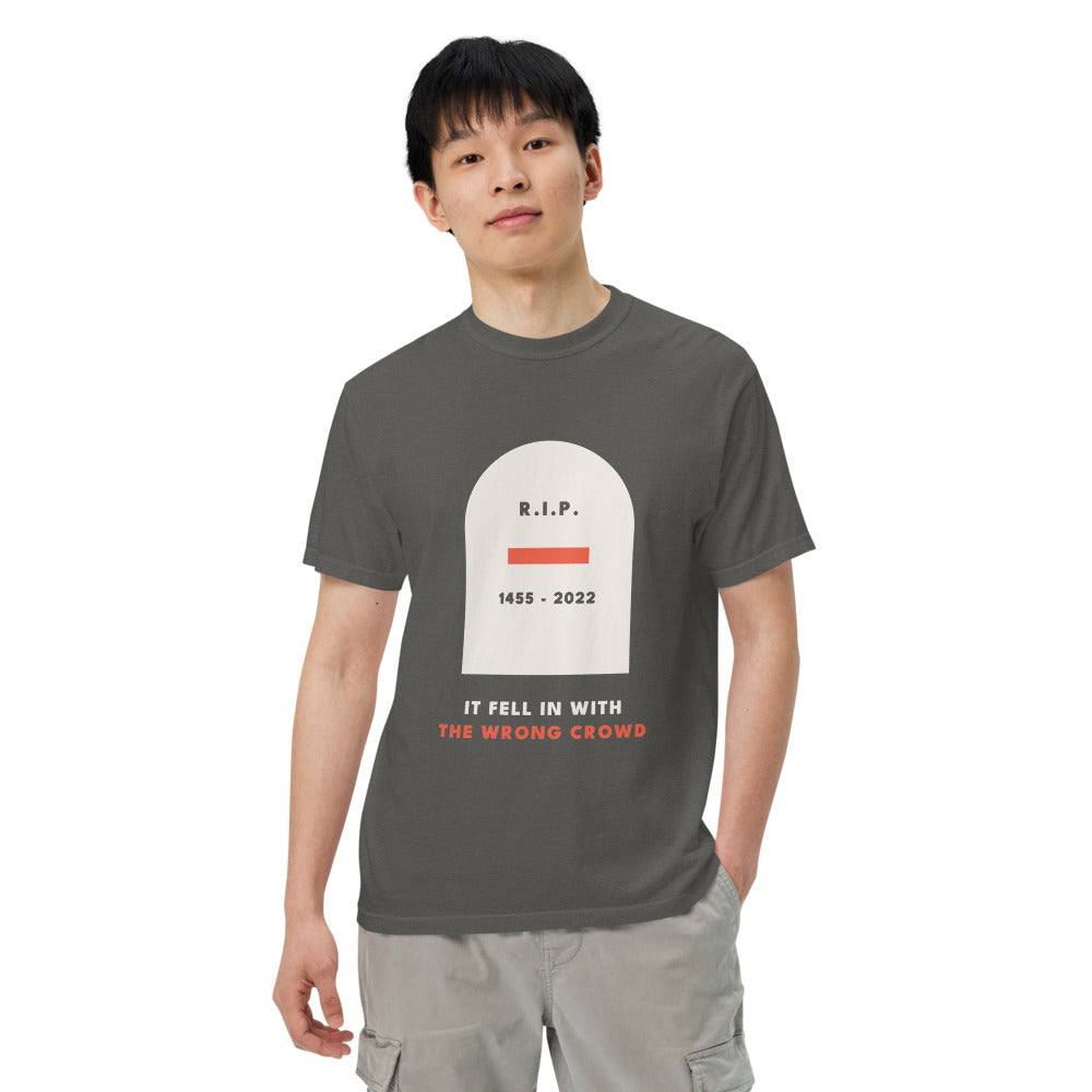 The design shown on the pepper garment